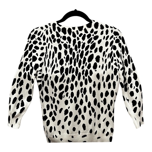 Cyrus- Button down, Animal Print Cardigan. Button front. Lightweight Sweater - Picture 4 of 5